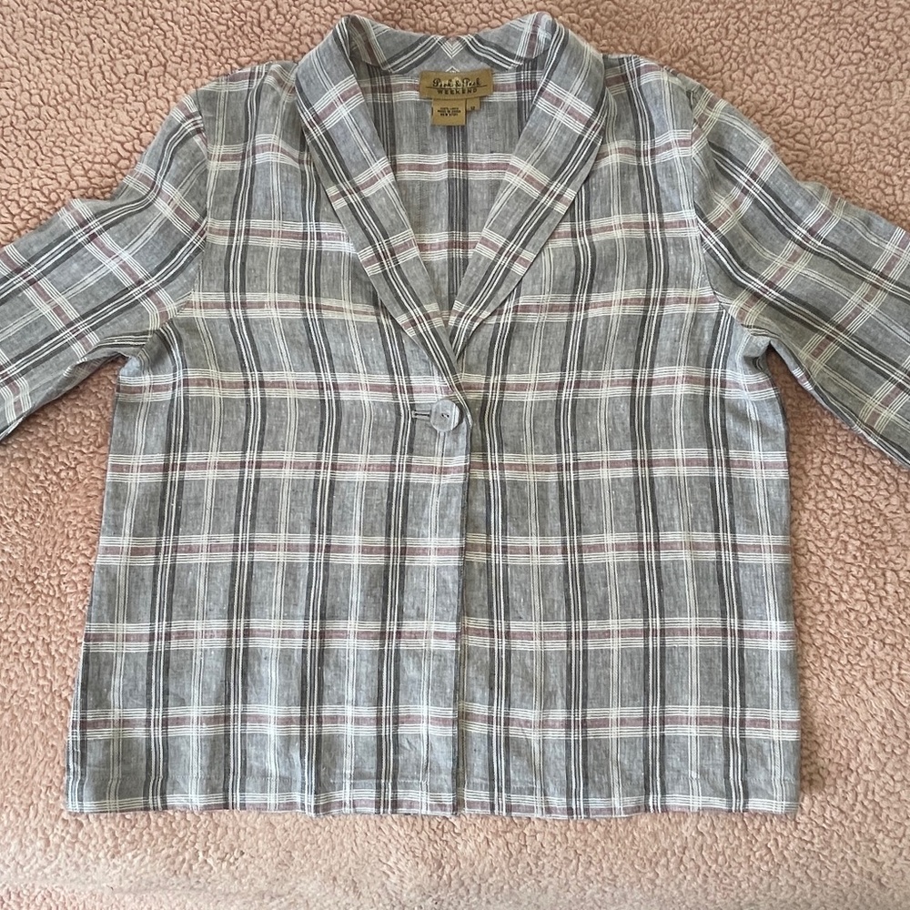 Gray Plaid Button-Up Blazer